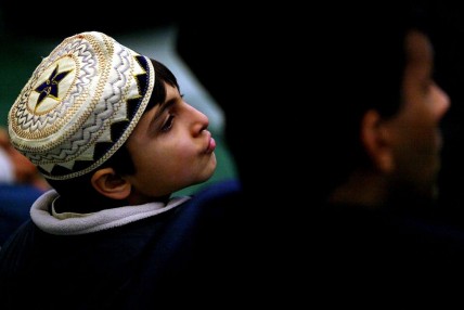 حكم التعامل مع القادياني الذي يدعي الإسلام